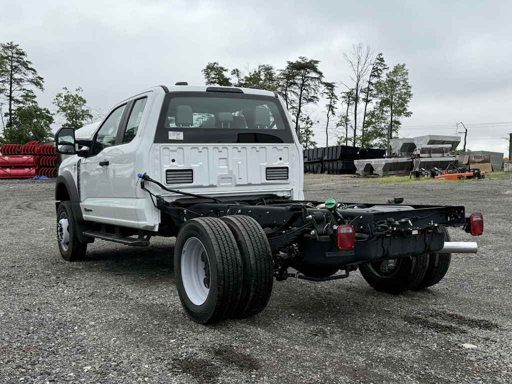 New 2024 Ford F-550 XL Super Cab 4x4 Bare Chassis Extended Cab Chassis-Cab