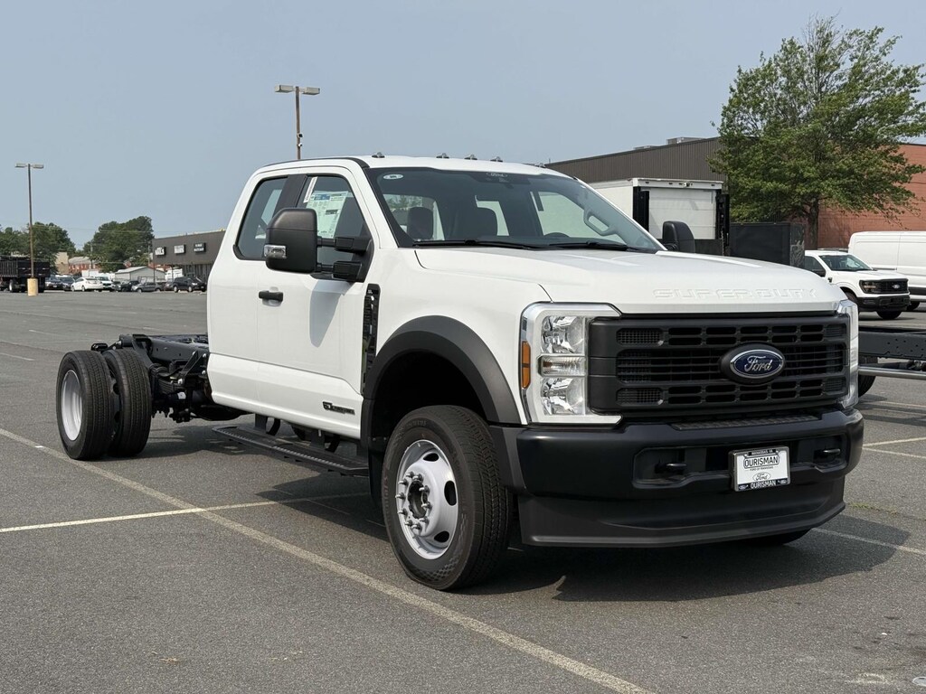 New 2025 Ford F-550 XL Super Cab 4x4 Bare Chassis 84 Extended Cab Chassis-Cab