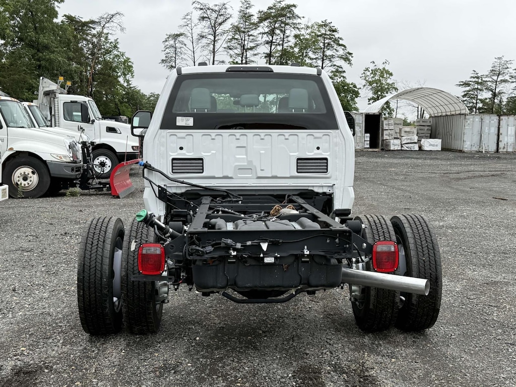 New 2024 Ford F-550 XL Super Cab 4x4 Bare Chassis Extended Cab Chassis-Cab