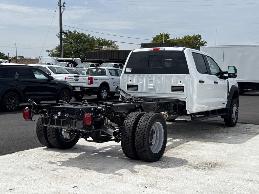 New 2026 Ford Super Duty F-550 DRW Crew Cab Chassis-Cab