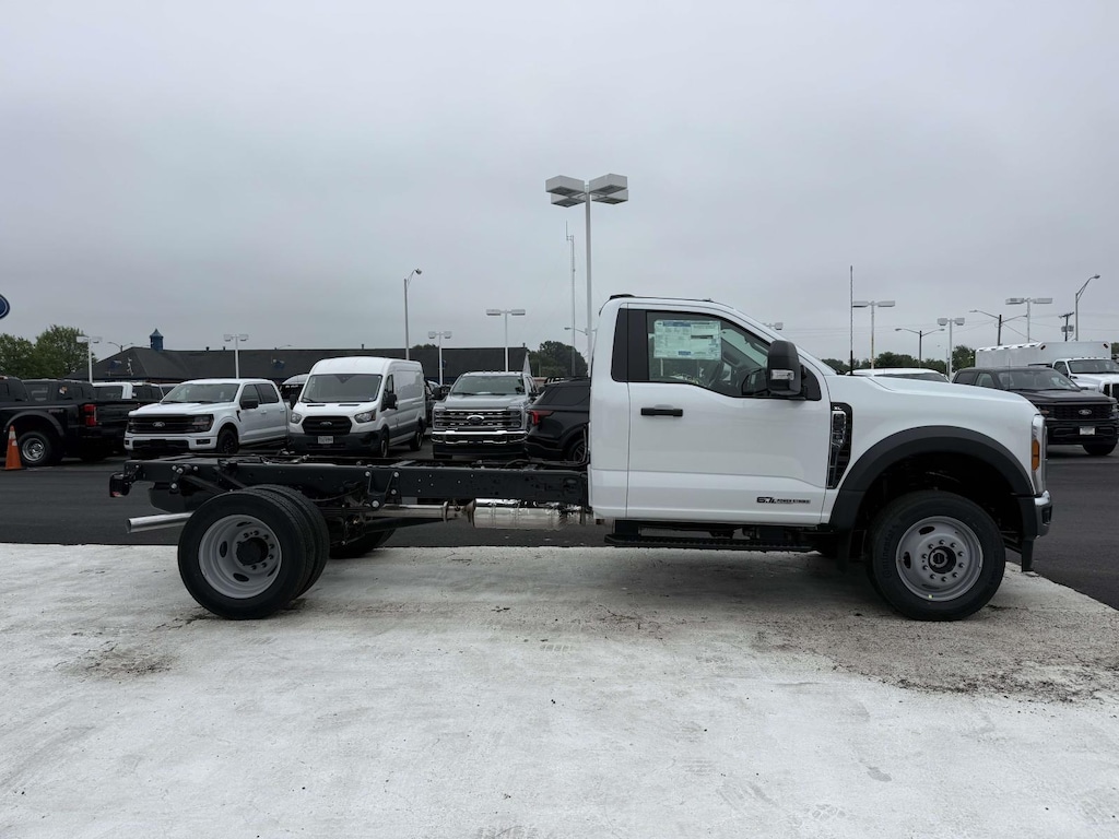 New 2026 Ford Super Duty F-550 DRW Regular Cab Chassis-Cab