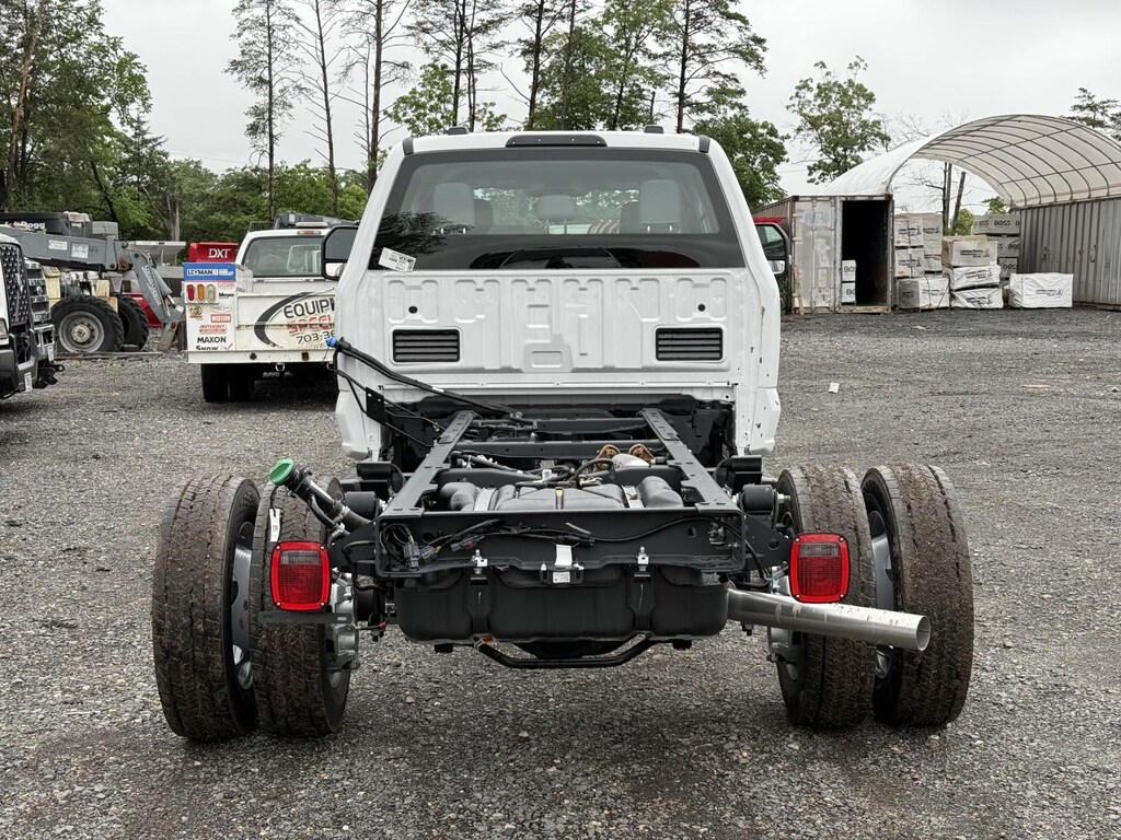 New 2025 Ford F-550 XL Crew Cab 4x4 Bare Chassis 84 CA Crew Cab Chassis-Cab