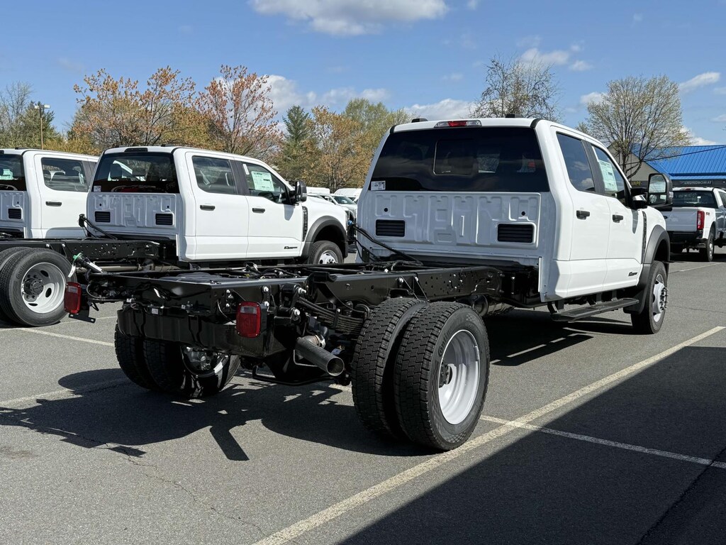New 2025 Ford F-550 XL Crew Cab 4x2 Bare Chassis 84 CA Crew Cab Chassis-Cab