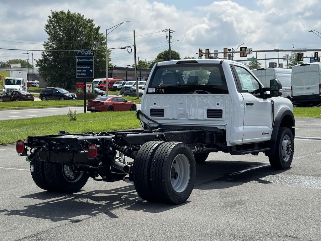 New 2025 Ford F-600 XL Regular Cab 4x4 Bare Chassis 84 CA Regular Cab Chassis-Cab