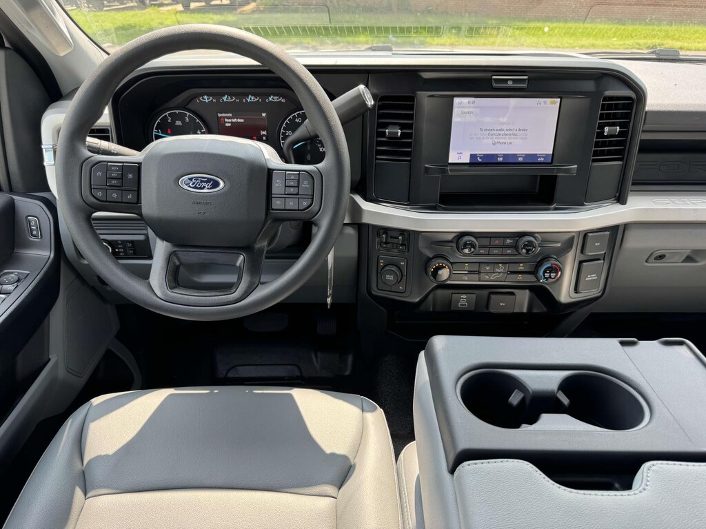 New 2025 Ford F-550 XL Crew Cab 4x4 Bare Chassis 84 CA Crew Cab Chassis-Cab