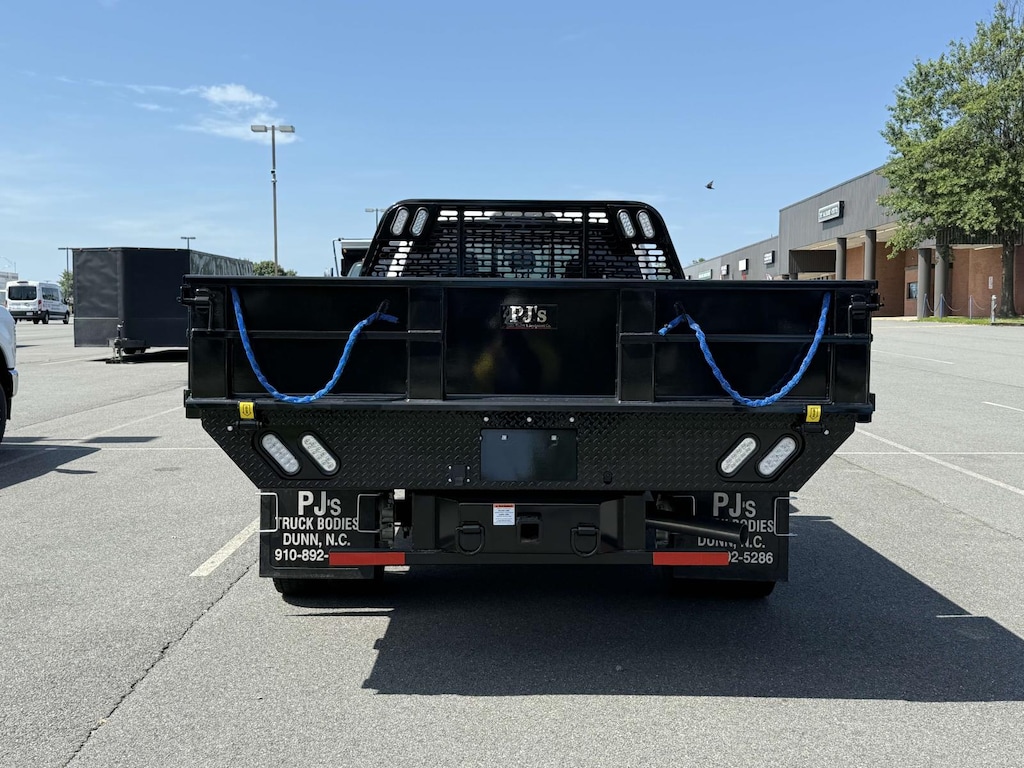 New 2025 Ford F-450 XL Crew Cab 4x2 w/ Contractors Flat Bed Flatbed