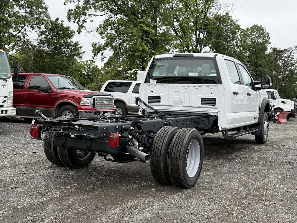 New 2025 Ford F-550 XL Crew Cab 4x4 Bare Chassis 84 CA Crew Cab Chassis-Cab