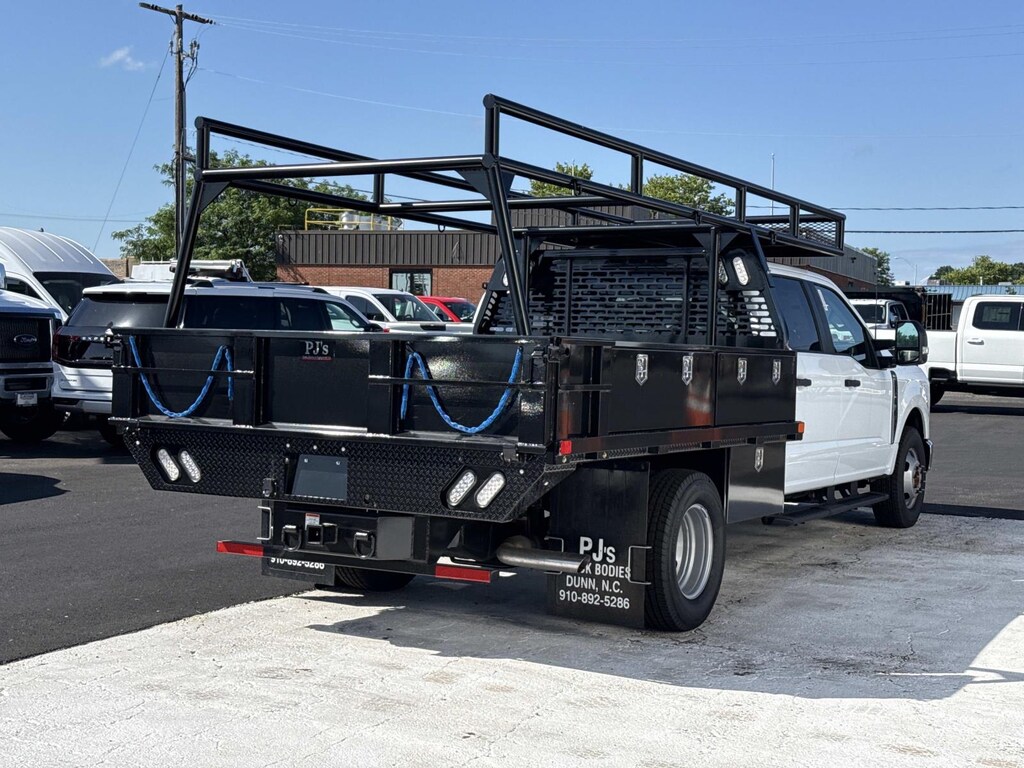 New 2026 Ford F-350 XL Crew Cab 4x2 w/ 10 Contractors Flatbed Flatbed