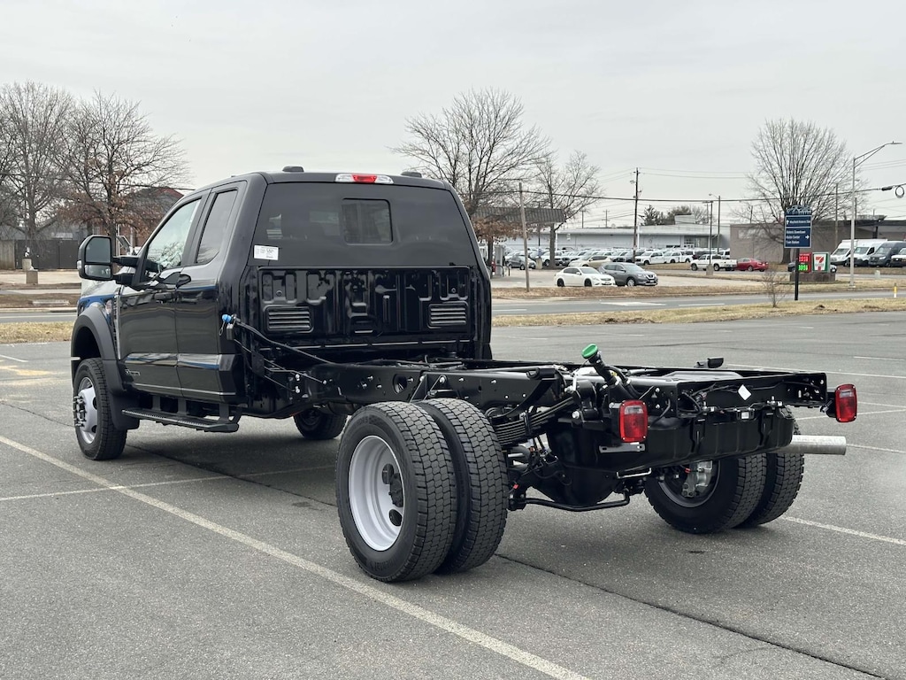 New 2025 Ford F-550 XL Super Cab 4x4 Bare Chassis 84 Extended Cab Chassis-Cab