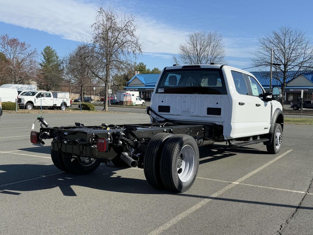 New 2025 Ford F-550 XL Crew Cab 4x4 Bare Chassis 84 CA Crew Cab Chassis-Cab