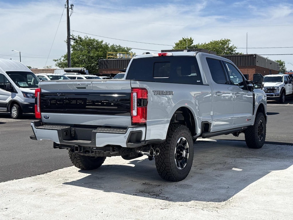 New 2026 Ford F-250 Platinum Crew Cab 4x4 W/ 6.75 Bed Crew Cab Pickup