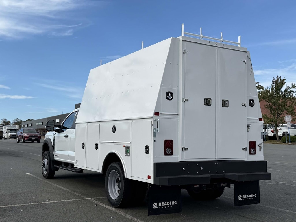 New 2026 Ford F-550 XL Super Cab 4x4 W/ 11 Enclosed Service Body Service
