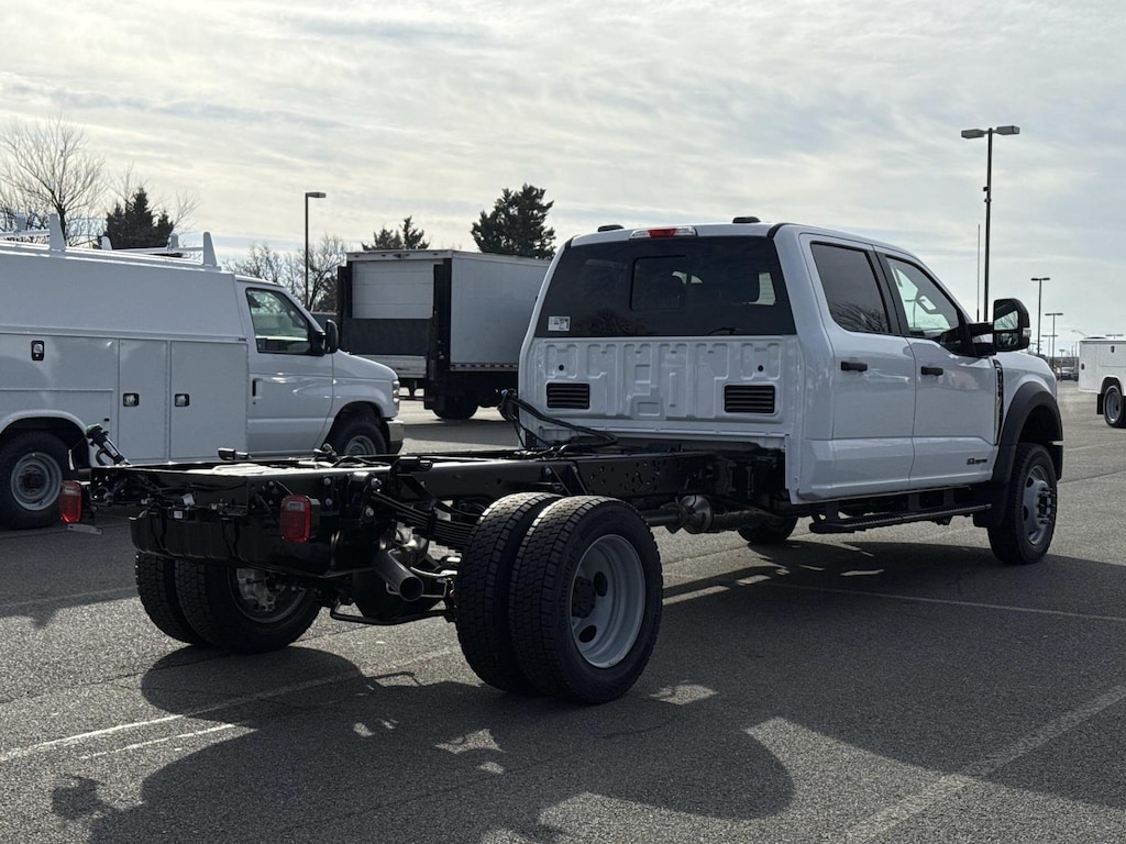New 2026 Ford F-550 XL Crew Cab 4x4 Bare Chassis 84 CA Crew Cab Chassis-Cab