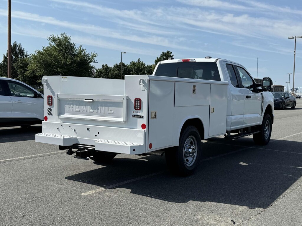 New 2025 Ford F-350 XL Super Cab 4x4 w/ 9 Reading Service Body Service