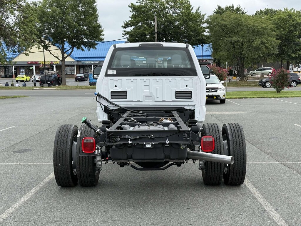 New 2024 Ford F-550 XL Crew Cab 4x4 Bare Chassis 84 CA Crew Cab Chassis-Cab