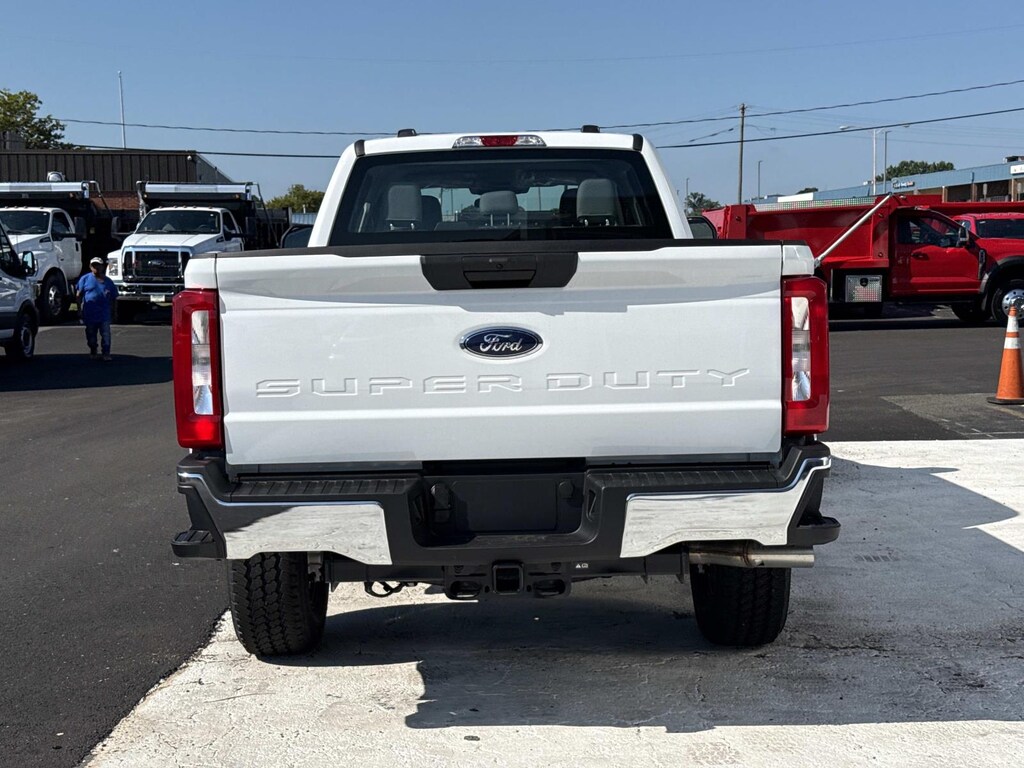 New 2026 Ford Super Duty F-350 SRW Crew Cab Pickup