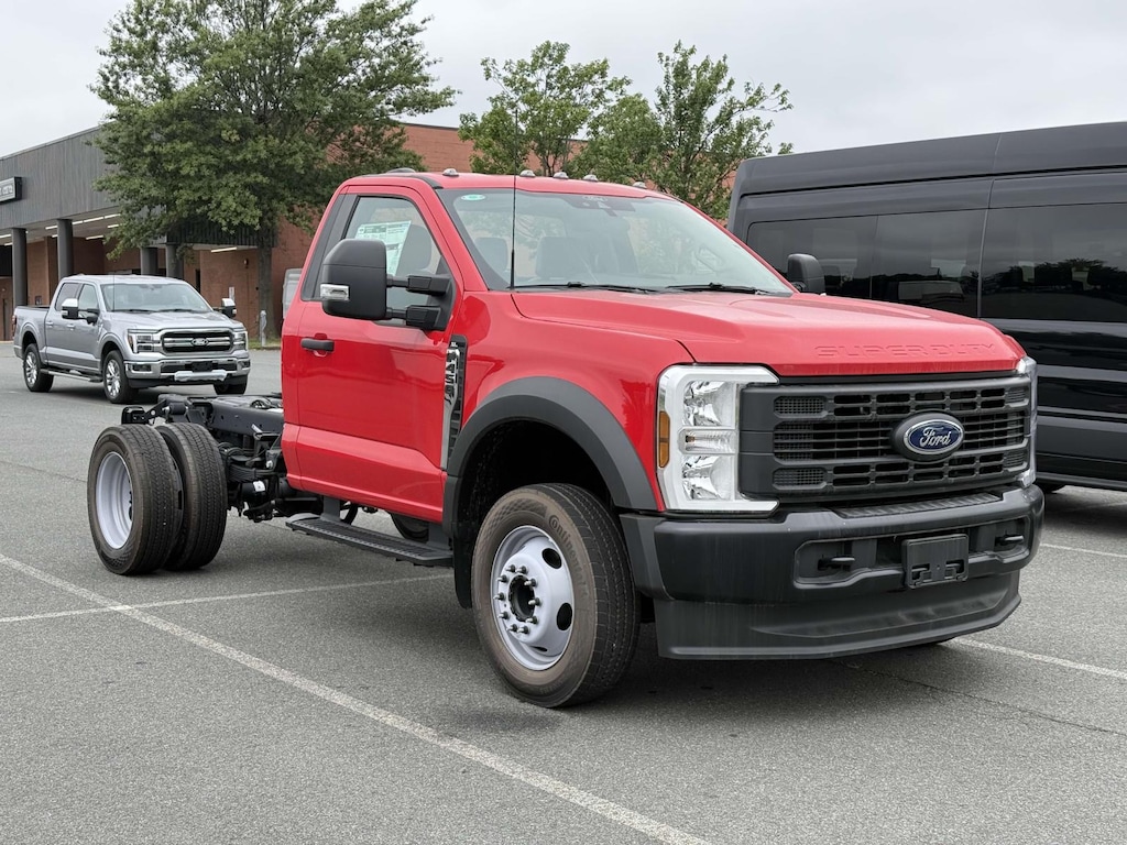 New 2024 Ford F-450 XL Regular Cab 4x2 Bare Chassis 60 CA Regular Cab Chassis-Cab
