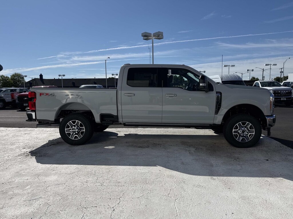 New 2026 Ford F-250 Lariat Crew Cab 4x4 W/ 6.75 Bed Crew Cab Pickup