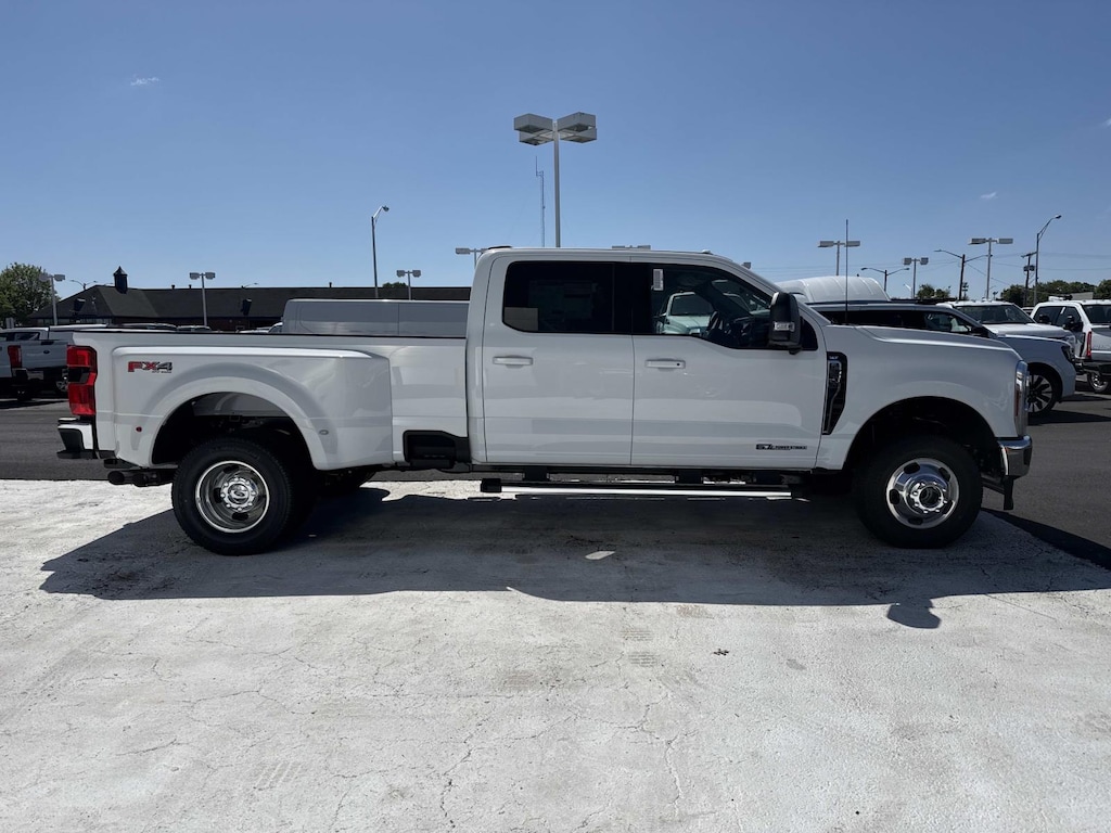 New 2026 Ford F-350 XLT Crew Cab 4x4 W/ 8 Bed DRW Crew Cab Pickup