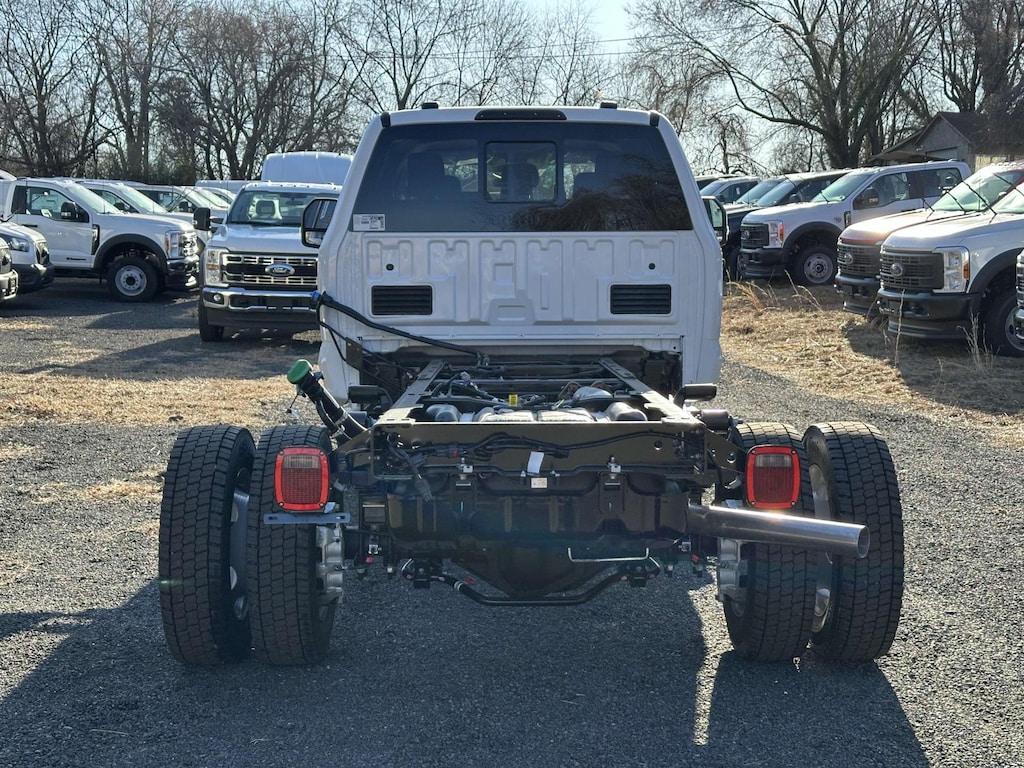New 2025 Ford F-450 XL Crew Cab 4x2 Bare Chassis 84 CA Crew Cab Chassis-Cab