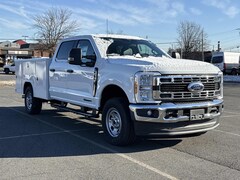 2026 Ford F-350 XL Crew Cab 4x4 W/ 9 Reading Service Body