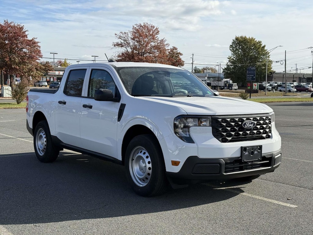 New 2025 Ford Maverick XL Crew Cab AWD Hybrid Crew Cab Pickup