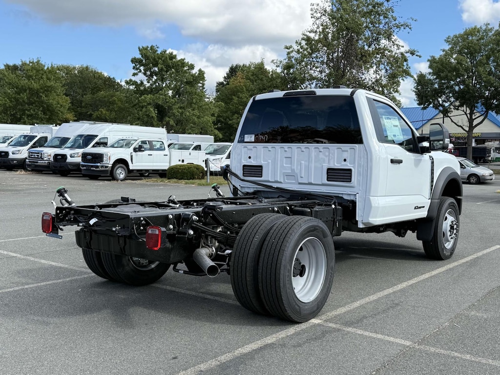 New 2026 Ford F-600 XLT Regular Cab 4x4 Bare Chassis 60 CA Regular Cab Chassis-Cab