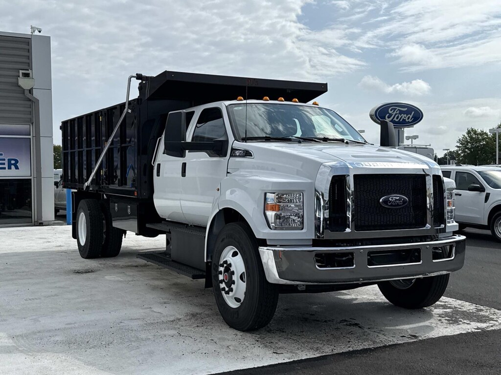 New 2027 Ford 1 Ton Trucks Crew Cab Chassis-Cab