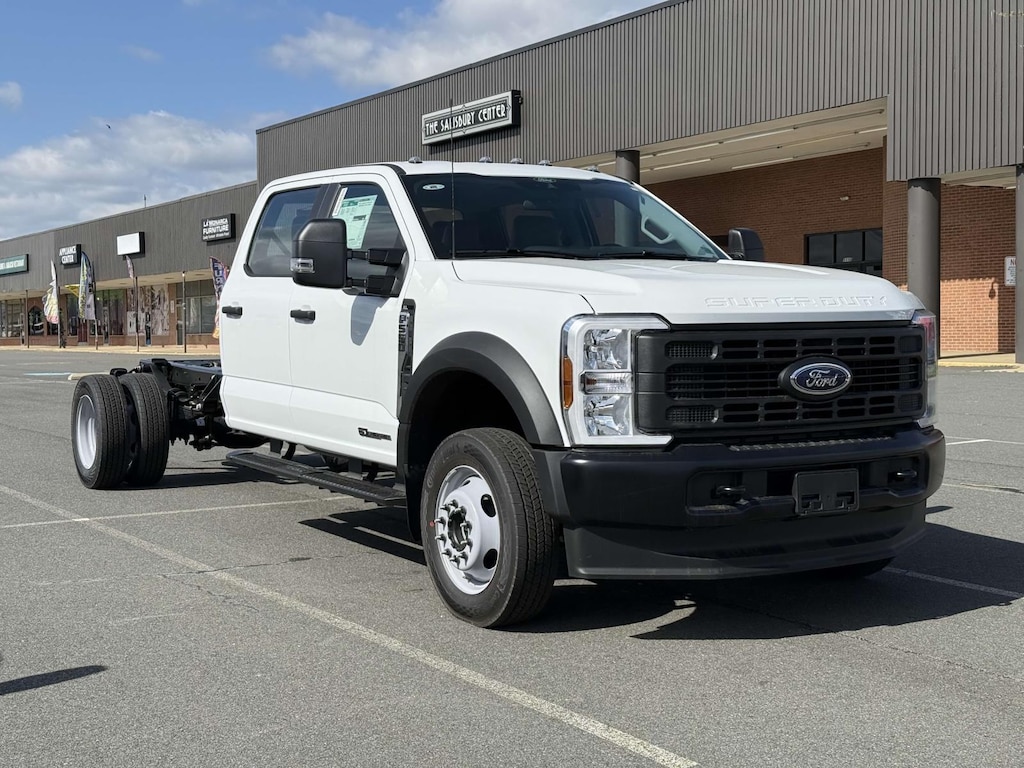 New 2025 Ford F-550 XL Crew Cab 4x4 Bare Chassis 84 CA Crew Cab Chassis-Cab