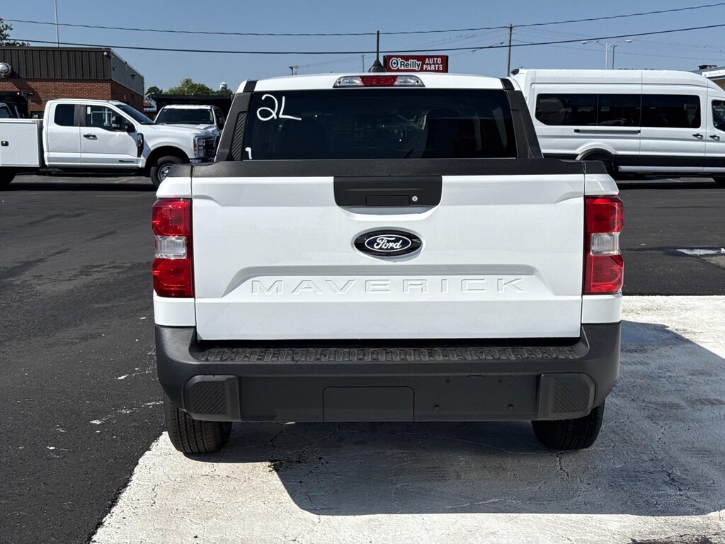 New 2026 Ford Maverick XL Crew Cab FWD Hybrid Crew Cab Pickup