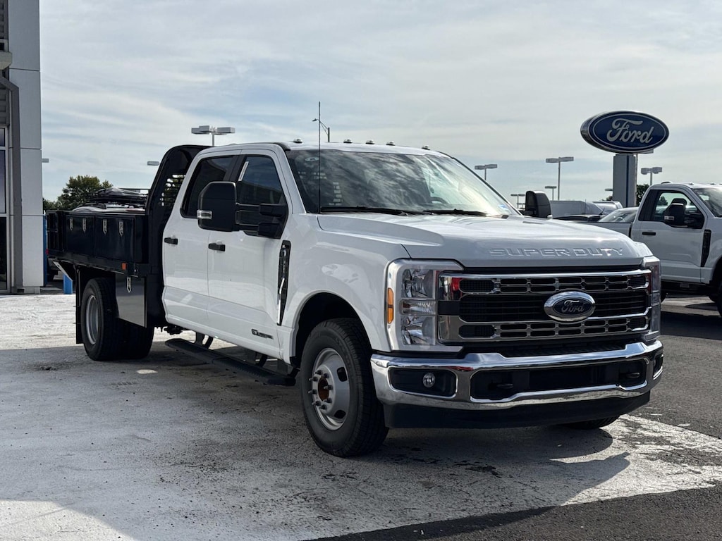 New 2026 Ford F-350 XL Crew Cab 4x2 W/ 10 Contractors Flatbed Flatbed