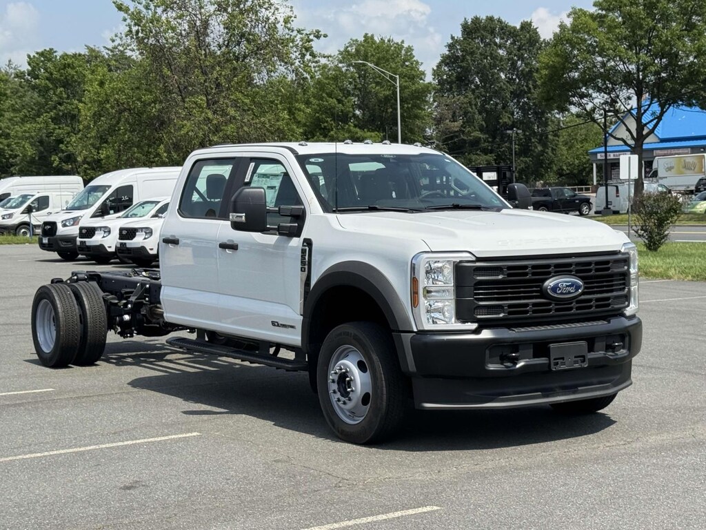 New 2025 Ford F-550 XL Crew Cab 4x4 Bare Chassis 84 CA Crew Cab Chassis-Cab