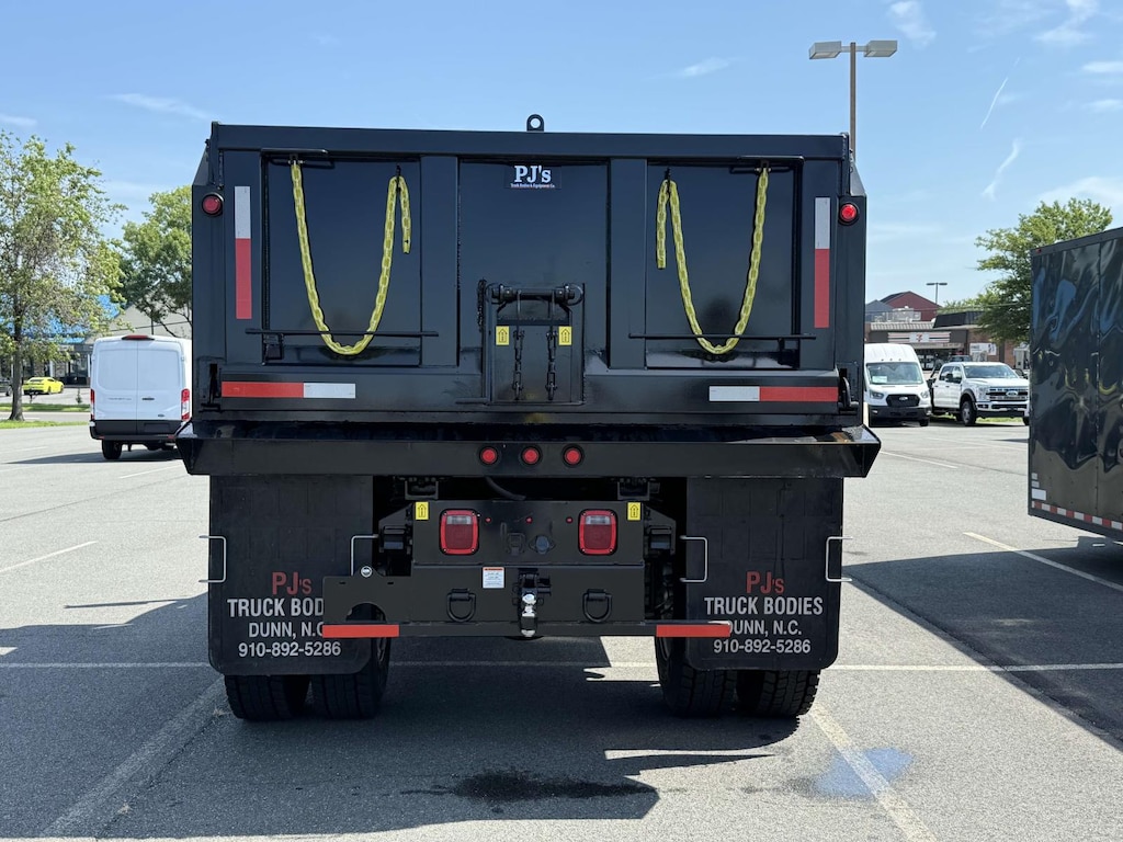 New 2025 Ford F-650 Regular Cab 4x2 w/ 10 Dump Dump