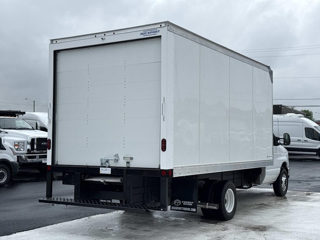 New 2027 Ford E-Series Cutaway