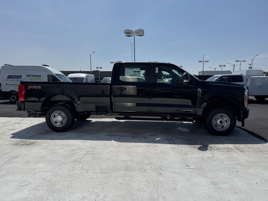 New 2026 Ford F-250 XL Crew Cab 4x4 W/ 8 Bed Crew Cab Pickup