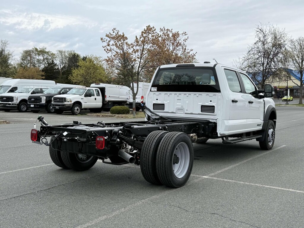 New 2025 Ford F-550 XL Crew Cab 4x4 Bare Chassis 84 CA Crew Cab Chassis-Cab
