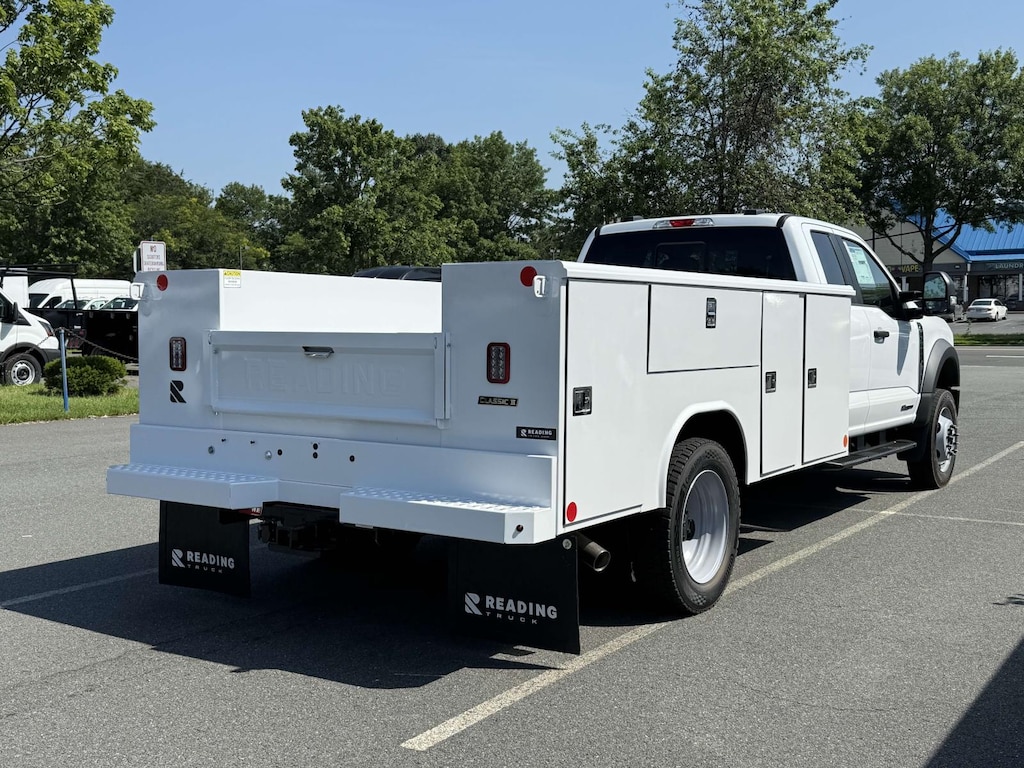 New 2025 Ford F-550 XL Super Cab 4x4 W/ 11 Reading Service Body Service