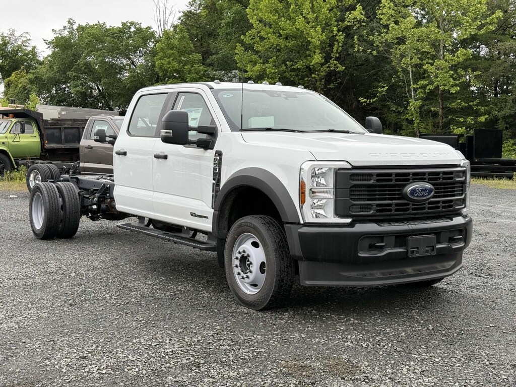 New 2025 Ford F-550 XL Crew Cab 4x4 Bare Chassis 84 CA Crew Cab Chassis-Cab