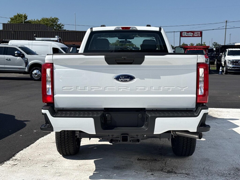 New 2026 Ford Super Duty F-350 SRW Regular Cab Pickup