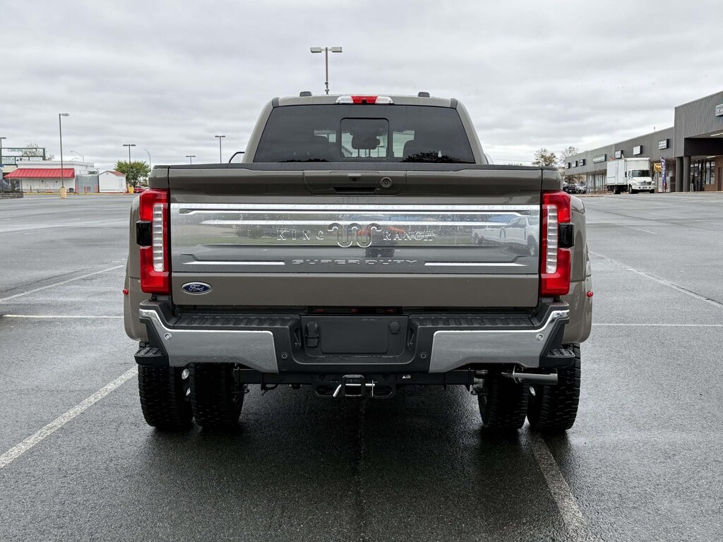 New 2026 Ford Super Duty F-450 DRW King Ranch 4WD Crew Cab 8 Box Box