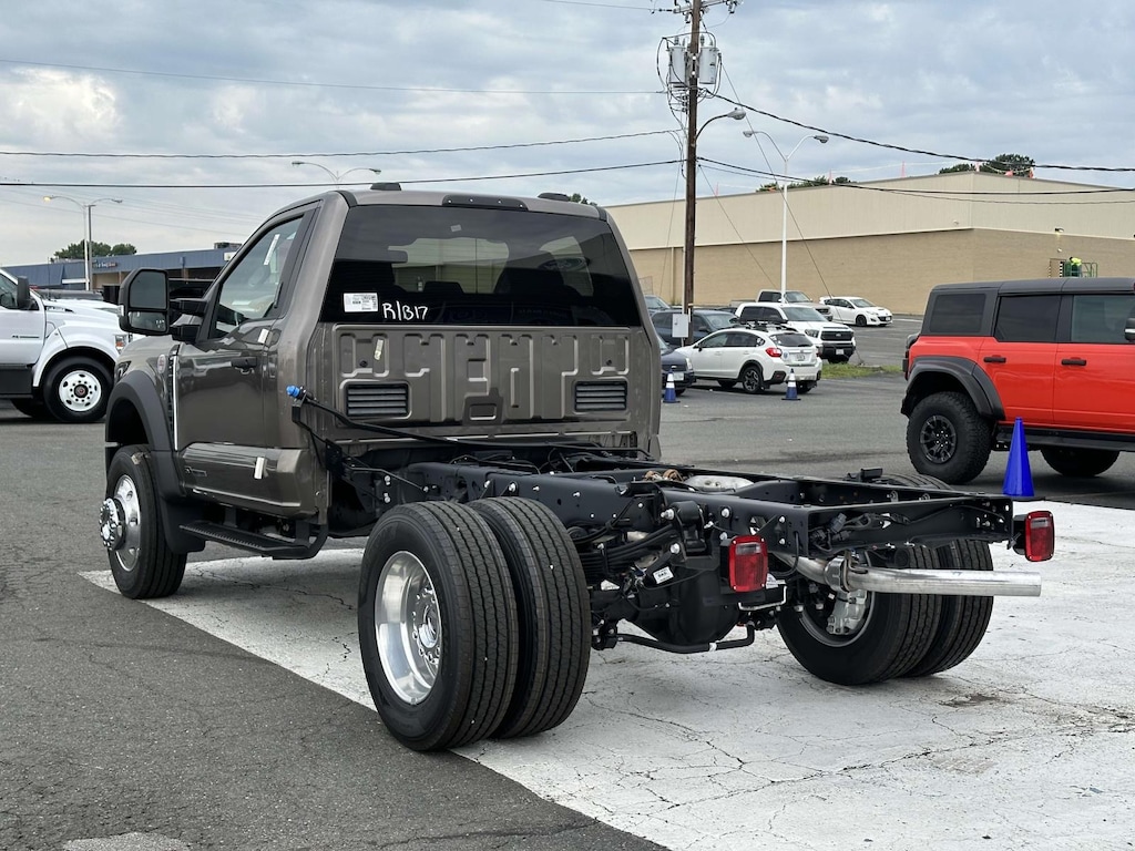 New 2023 Ford F-600 XLT Regular Cab 4x2 60 CA Bare Chassis Regular Cab Chassis-Cab