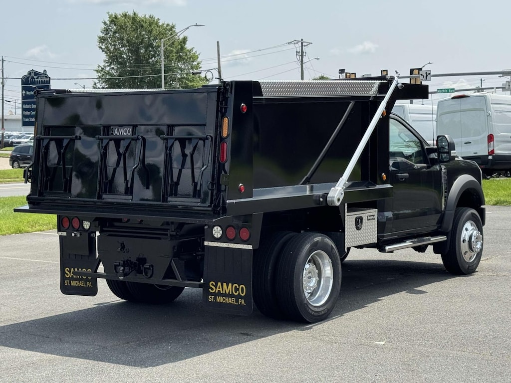 New 2023 Ford F-600 XLT Regular Cab 4x2 w/ 9 SAMCO Asphalt Dump Dump