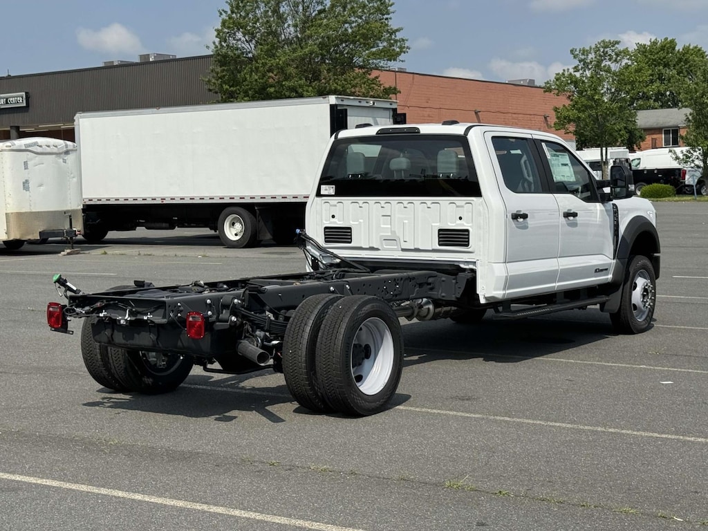 New 2025 Ford F-550 XL Crew Cab 4x4 Bare Chassis 84 CA Crew Cab Chassis-Cab
