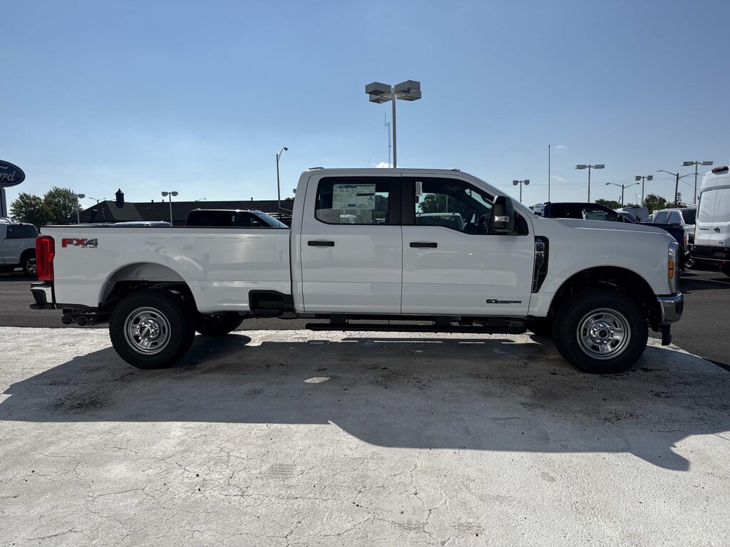New 2026 Ford Super Duty F-350 SRW Crew Cab Pickup