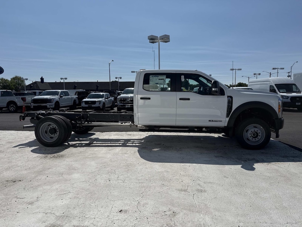 New 2026 Ford Super Duty F-550 DRW Crew Cab Chassis-Cab