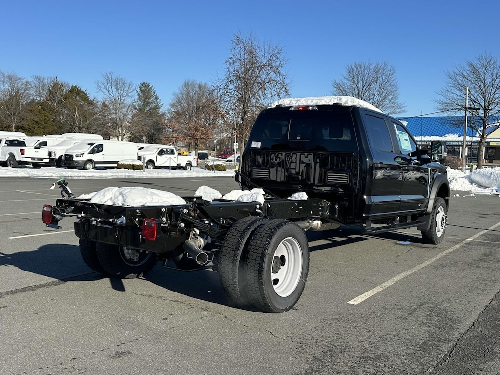 New 2025 Ford F-550 XL Crew Cab 4x4 Bare Chassis 84 CA Crew Cab Chassis-Cab