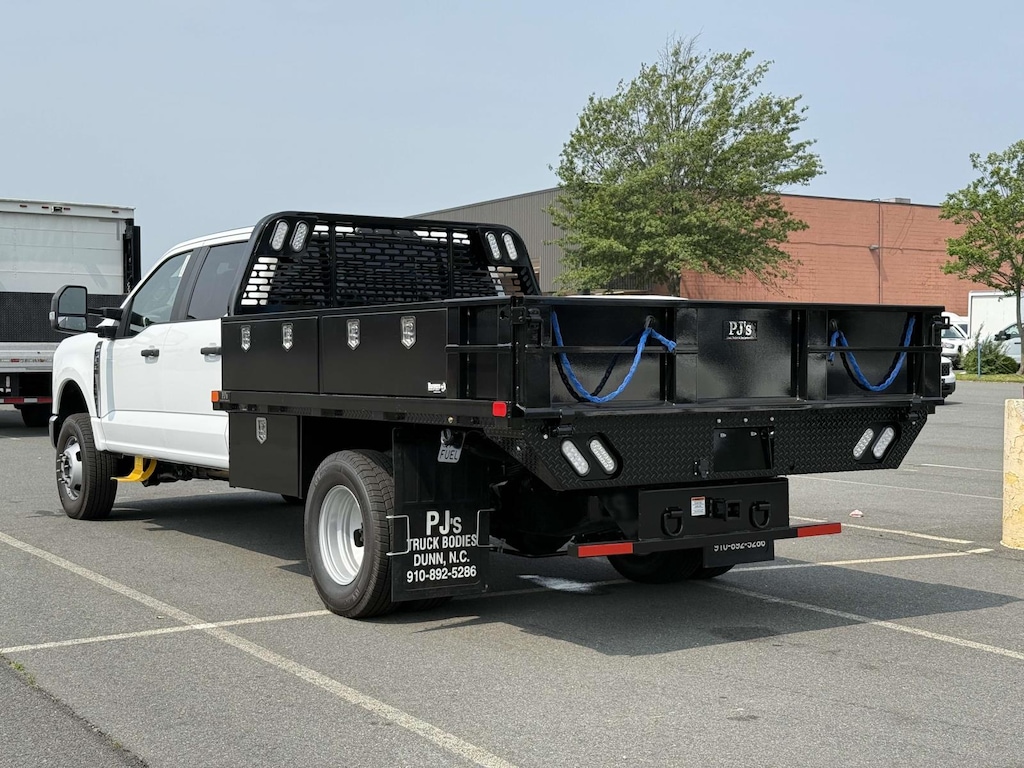 New 2025 Ford F-350 XL Crew Cab 4x4 W/ 10 Contractors Flatbed Flatbed
