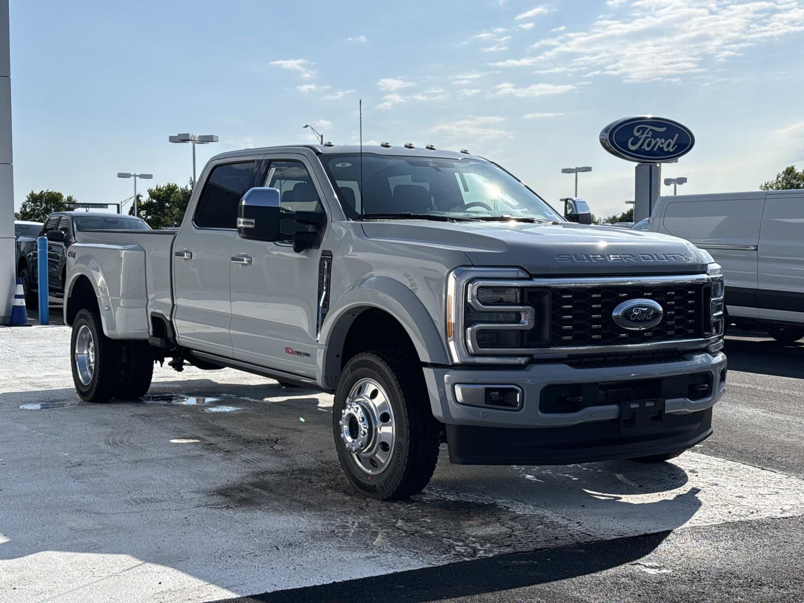 2026 Ford F-450's photo