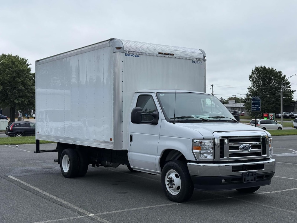 New 2024 Ford E-450SD 4x2 w/ 15 Box Box