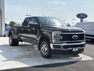 2026 Ford F-350 Lariat Crew Cab 4x4 W/ 8 Bed DRW for Sale in Manassas VA